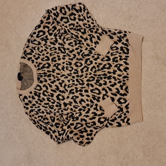 J. Crew merino wool leopard sweater - Picture 1 of 4